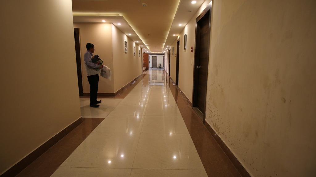 Hotel Jsr Continental Dehradun Buitenkant foto