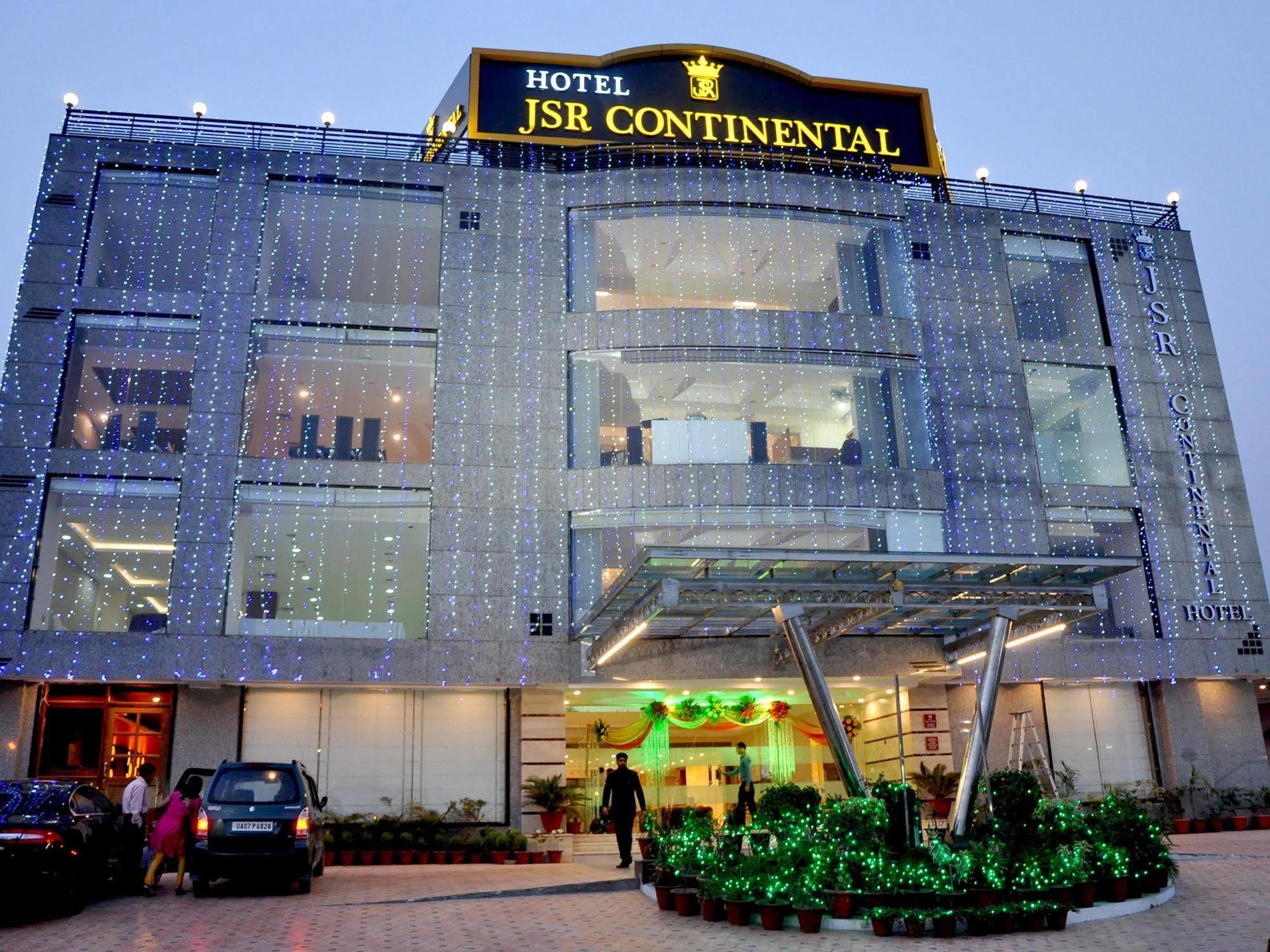 Hotel Jsr Continental Dehradun Buitenkant foto