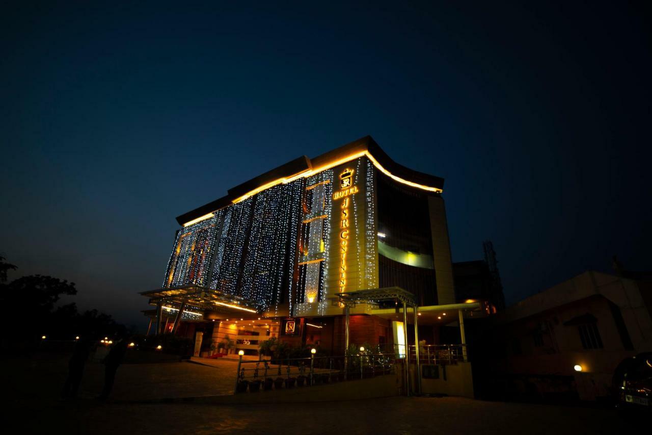 Hotel Jsr Continental Dehradun Buitenkant foto